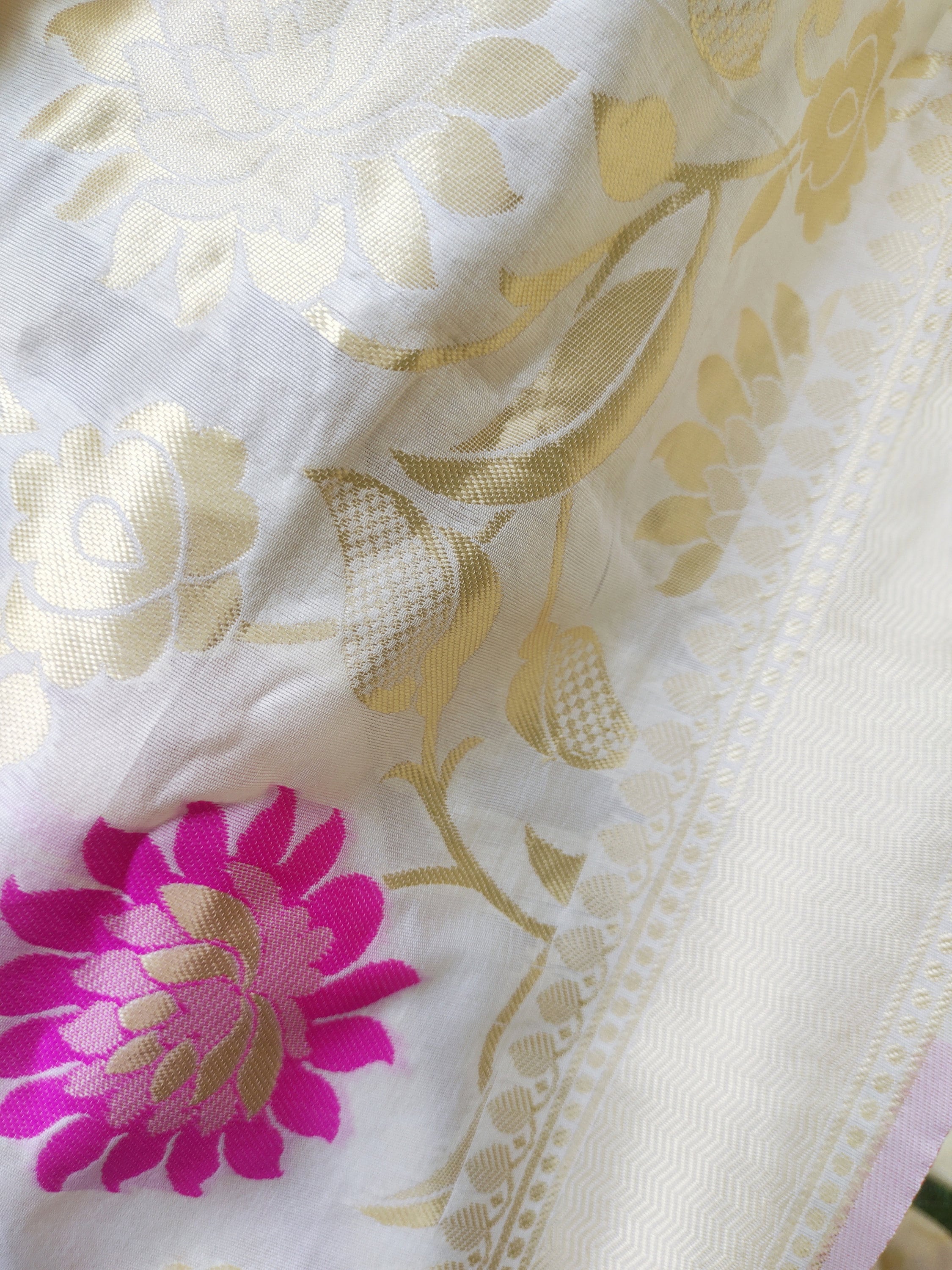 Off White Silk Embroidered Saree For Women Girls Zari Work With Unstitched Off White Blouse Piece Thread Work Bollywood Fashion Wedding