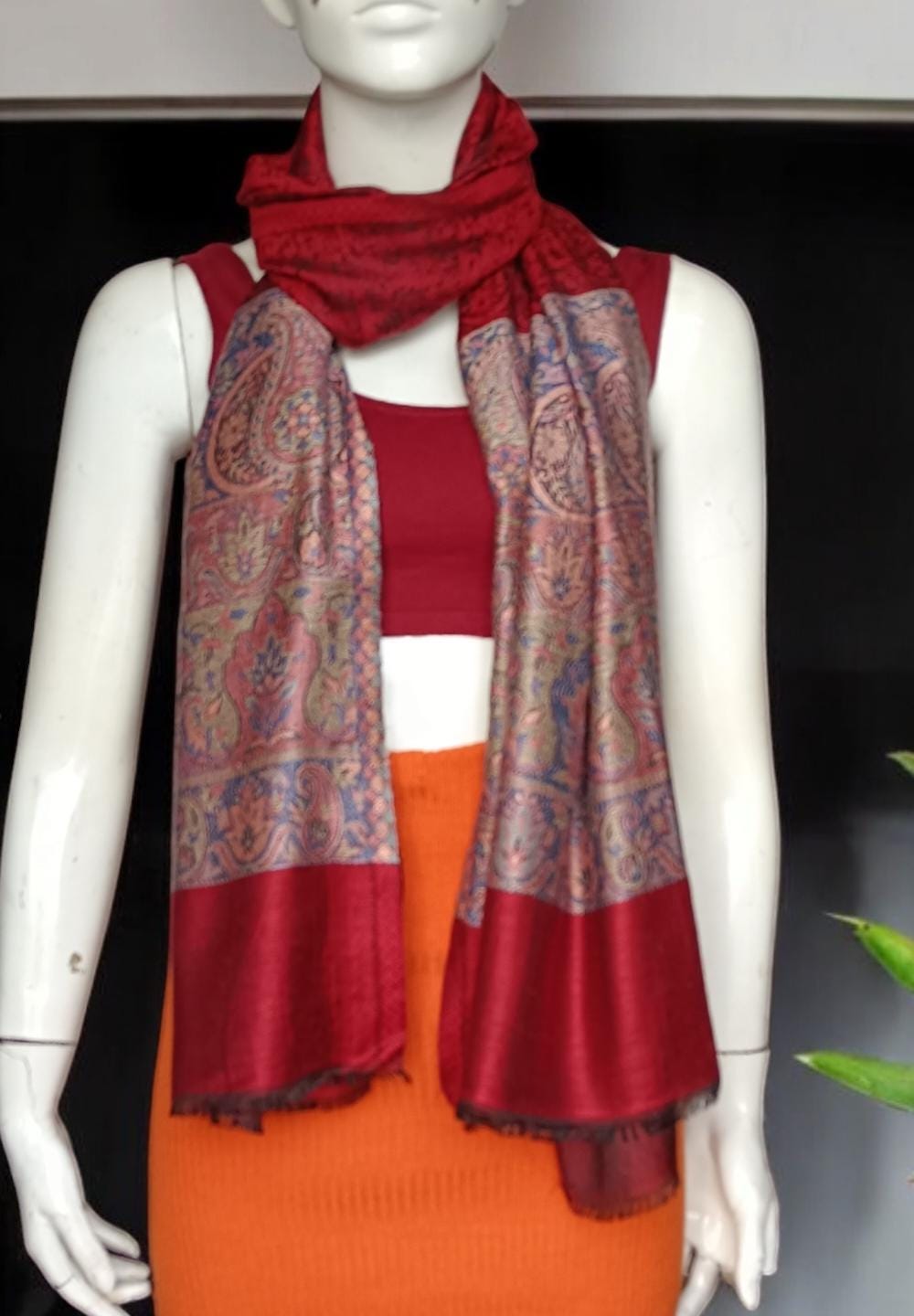 Red Pink Hand Embroidered Cashmere Pashmina Stoll/Shawl Winter Outfit Kashmiri Shawl Kashmiri Stole Soft Touch Lightweight Gift for her