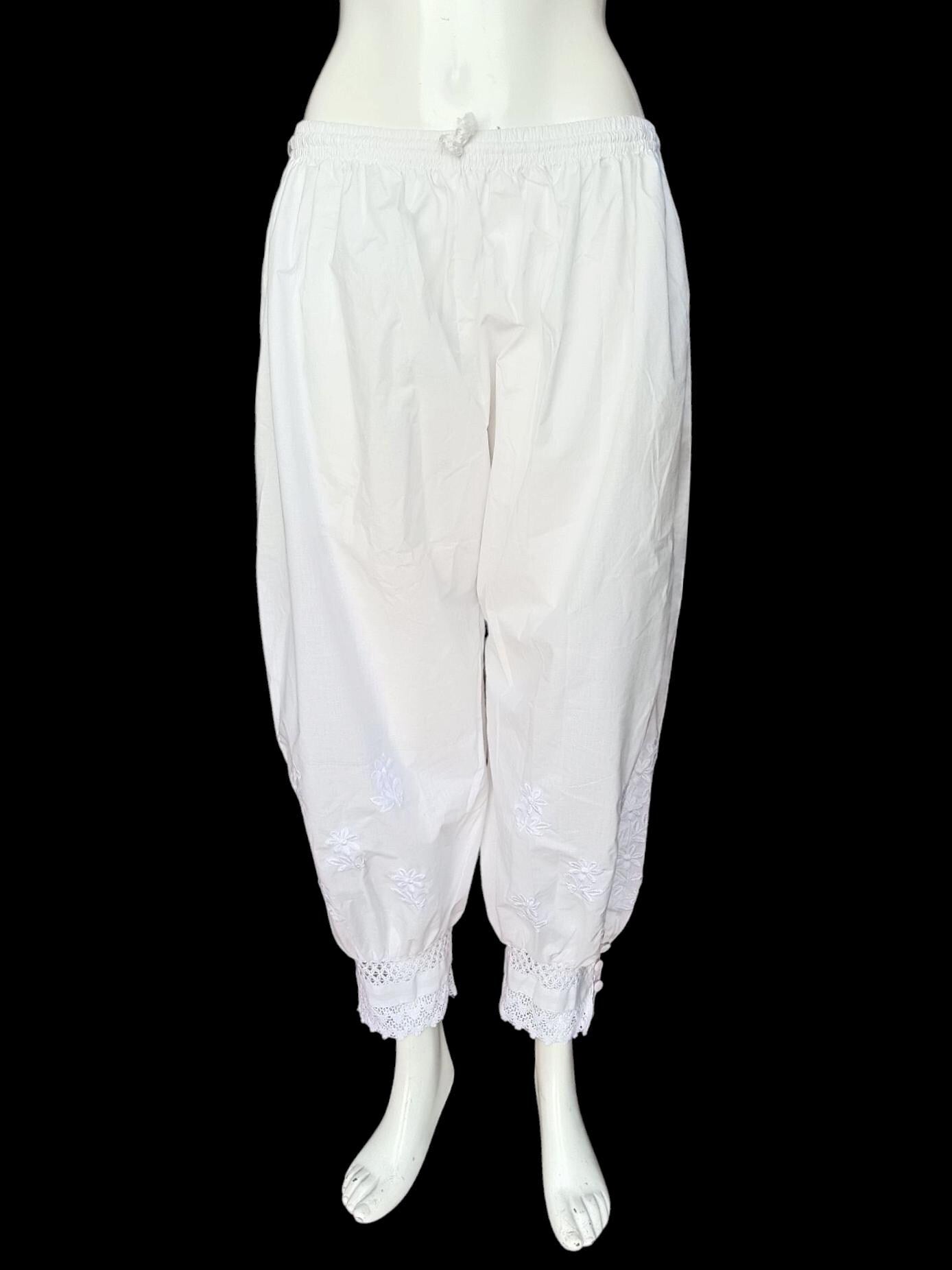 Set of 2 piece Cotton Lavender White Chikankari Embroidered Kurta with White Cotton Embroidered With Lace Work Tapered Leg Salwar Elastic