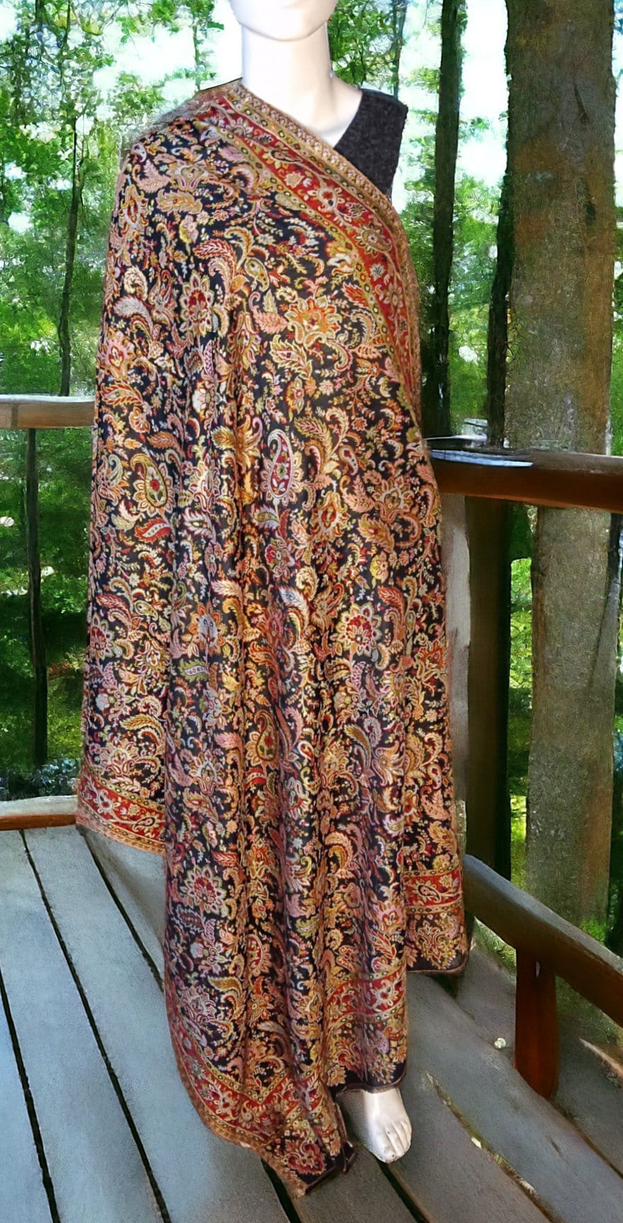 Black Embroidered Pashmina Cashmere Shawl Kani Weave Luxurious Shawl Bohemian Vintage Kashmiri Winter Outfit Lightweight Soft Touch