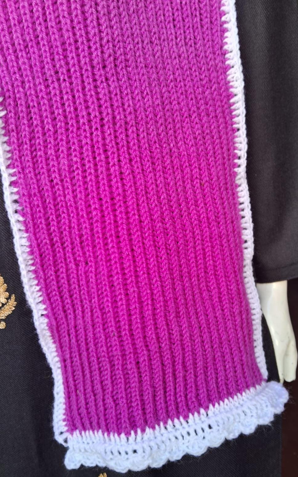 Violet White Hand knitted Woollen Neckwarmer Crochet Design Warm Comfortable to Wear Soft Touch Violet Scarf Vintage Pattern Gift for her