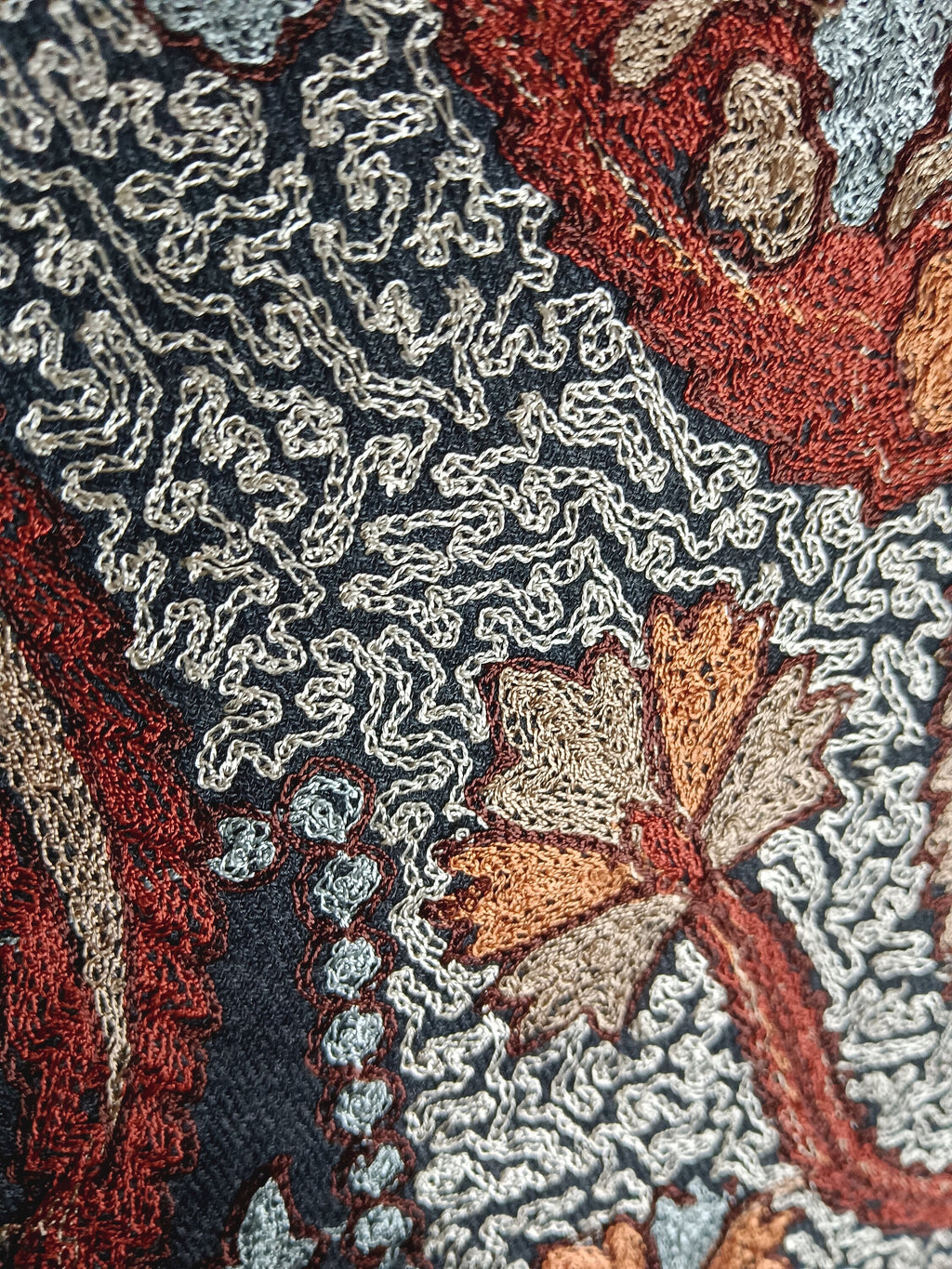 Black Red Heavily Embroidered Floral Design 100% Cashmere Pashmina Shawl/Scarf/Dupatta Hand Woven Pure Silk Thread Work Wedding Anniversary