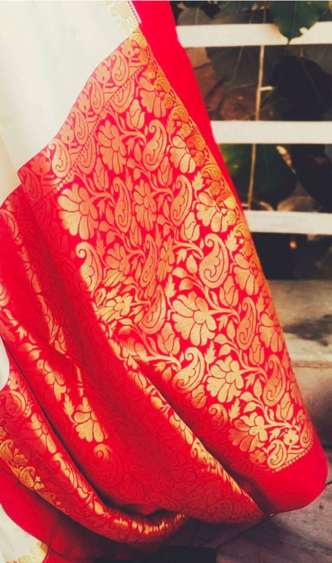 Off White Red Kanjeevaram Silk Saree Unstitched Red Silk Blouse Bollywood Daily Wear Party Wear Bengali Bohemian Vintage Sleek Relaxed Glam