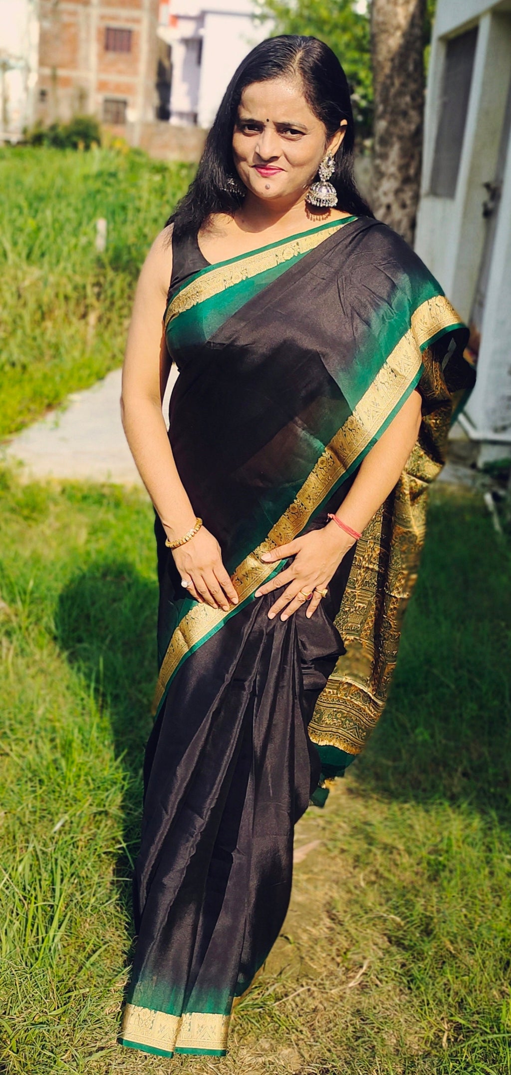 Black Green Pure Crepe Silk Golden Silk Embroidered Border And Aachal Tie And Dye Technique Party Anniversary Bollywood Fashion Classy