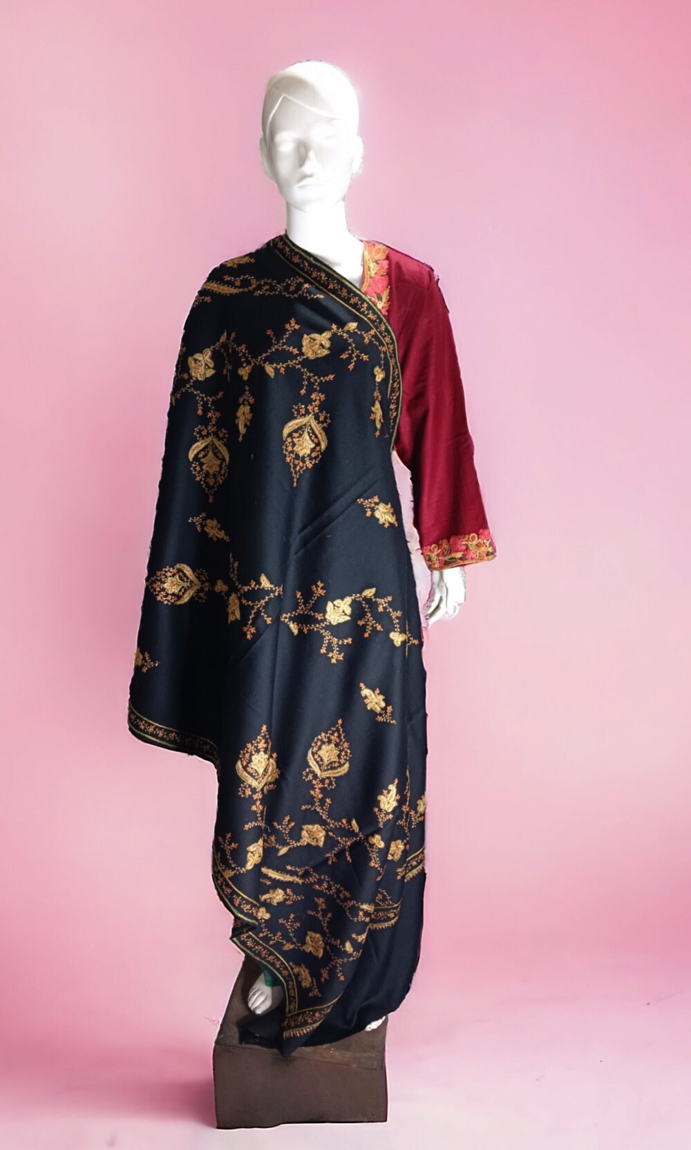 Set Of 3 Red Floral Embroidered 100% Pure Kashmiri Woollen Kurta Green Woollen Pant Black Kashmiri Hand Woven Shawl Embroidered Winter