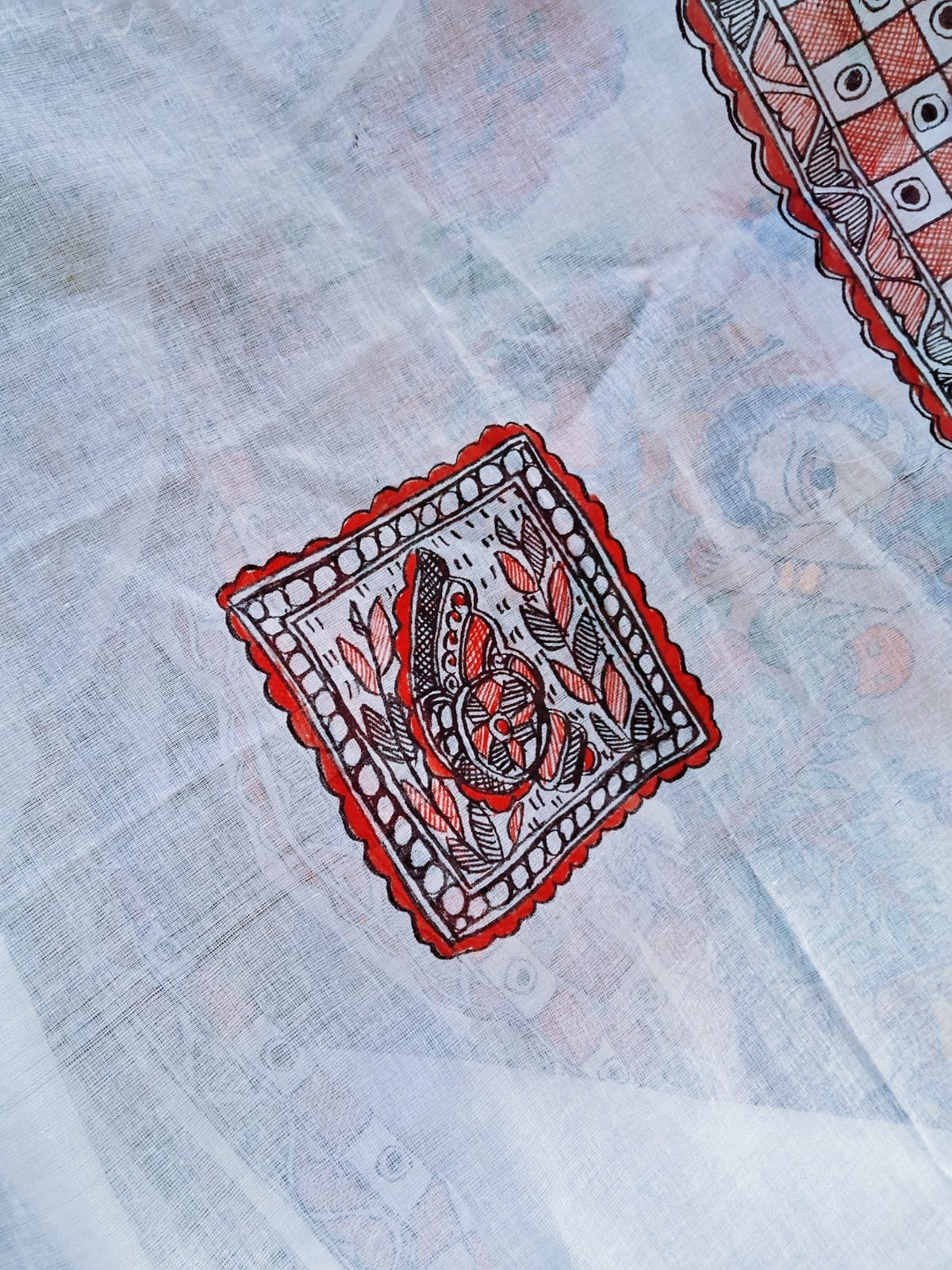 Cotton Hand-painted White Women's Dupatta Madhubani Mithala Painted Featuring Shankh Design Black Red Bordered Geometric Applique Desi India