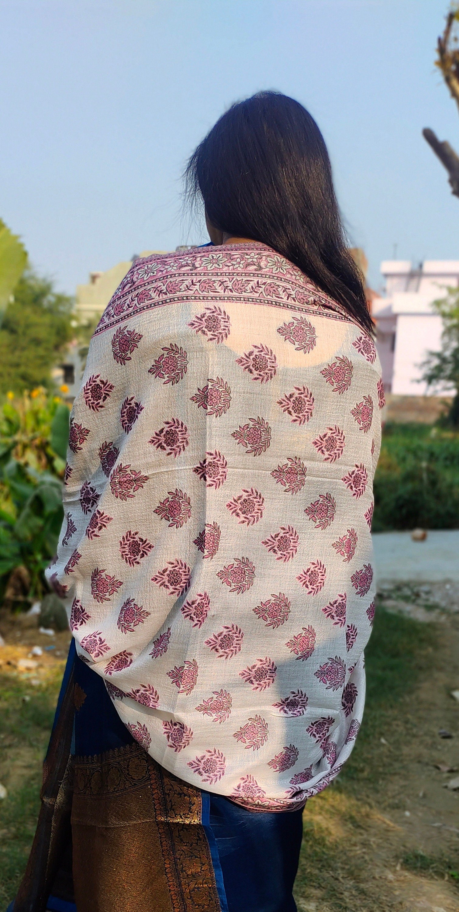 White Lavender 100% Cashmere Pashmina Hand Woven Shawl Neck Warmer Lightweight Soft Material Pure Cashmere Luxurious Shawl Shoulder Warmer