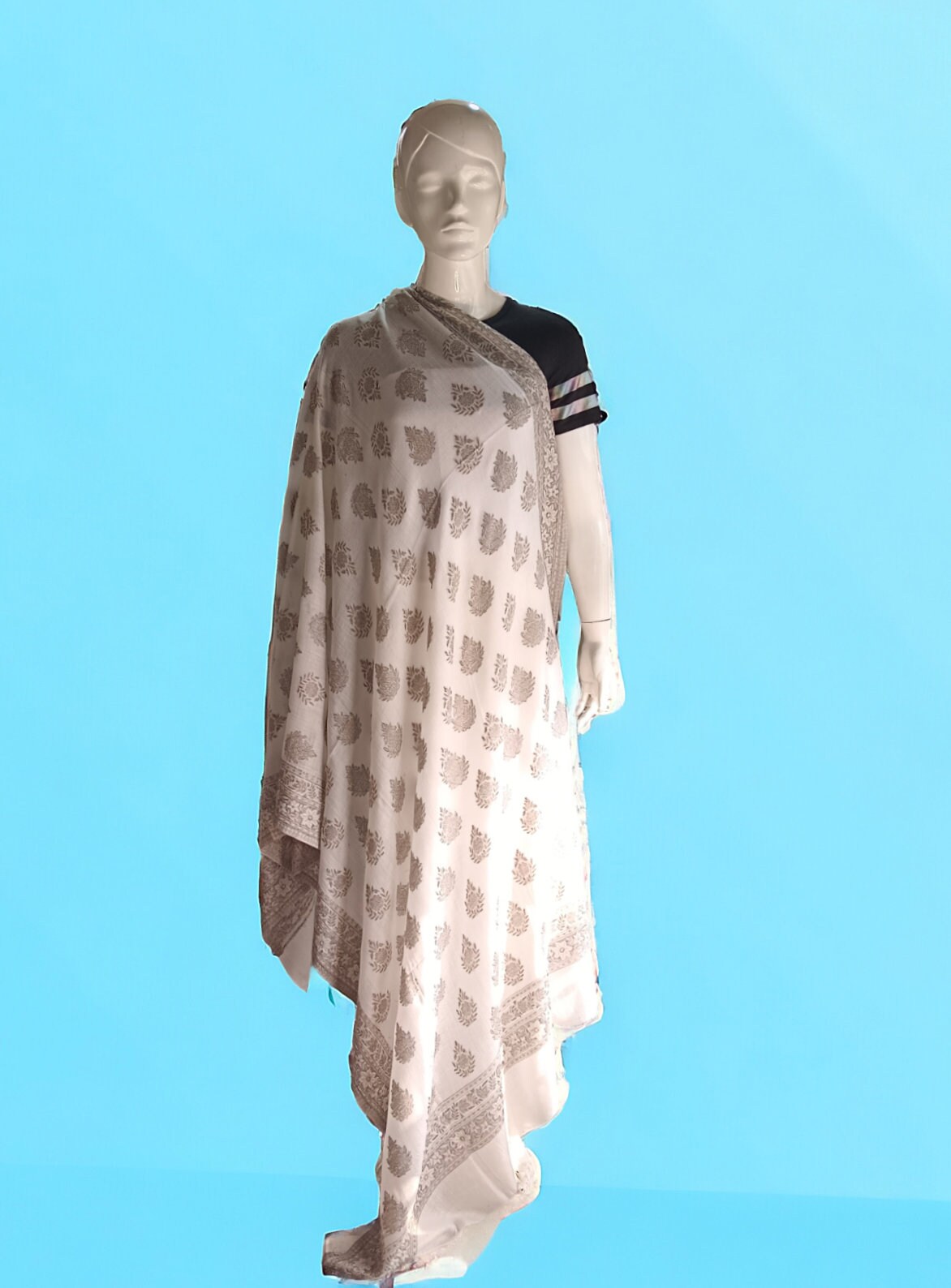 White Embroidered 100 % Cashmere Pashmina Luxurious Hand woven Shawl/Scarf Soft Touch Lightweight Travel Blanket Vintage Winter Outfit