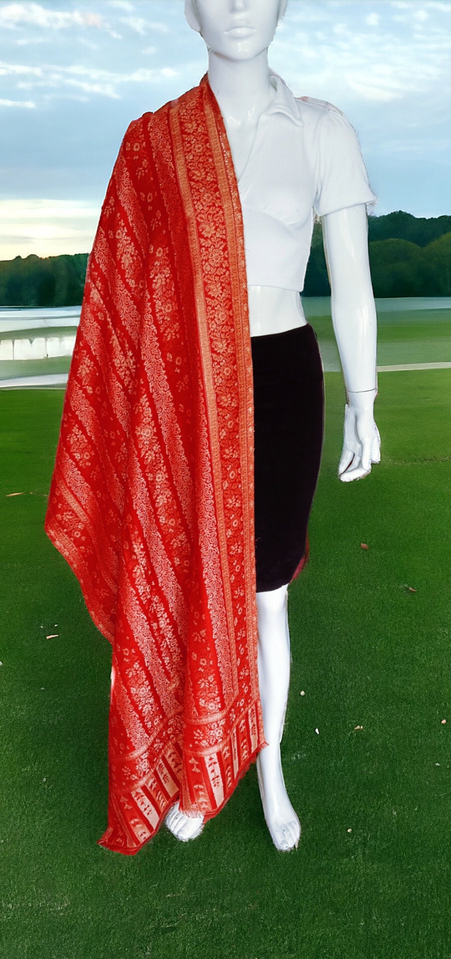 Red Golden Zari Work Cashmere Stole/Shawl/Scarf Luxurious Stall Designer Lightweight Winter Outfit Minimalist Look Neck Warmer Bridal Look