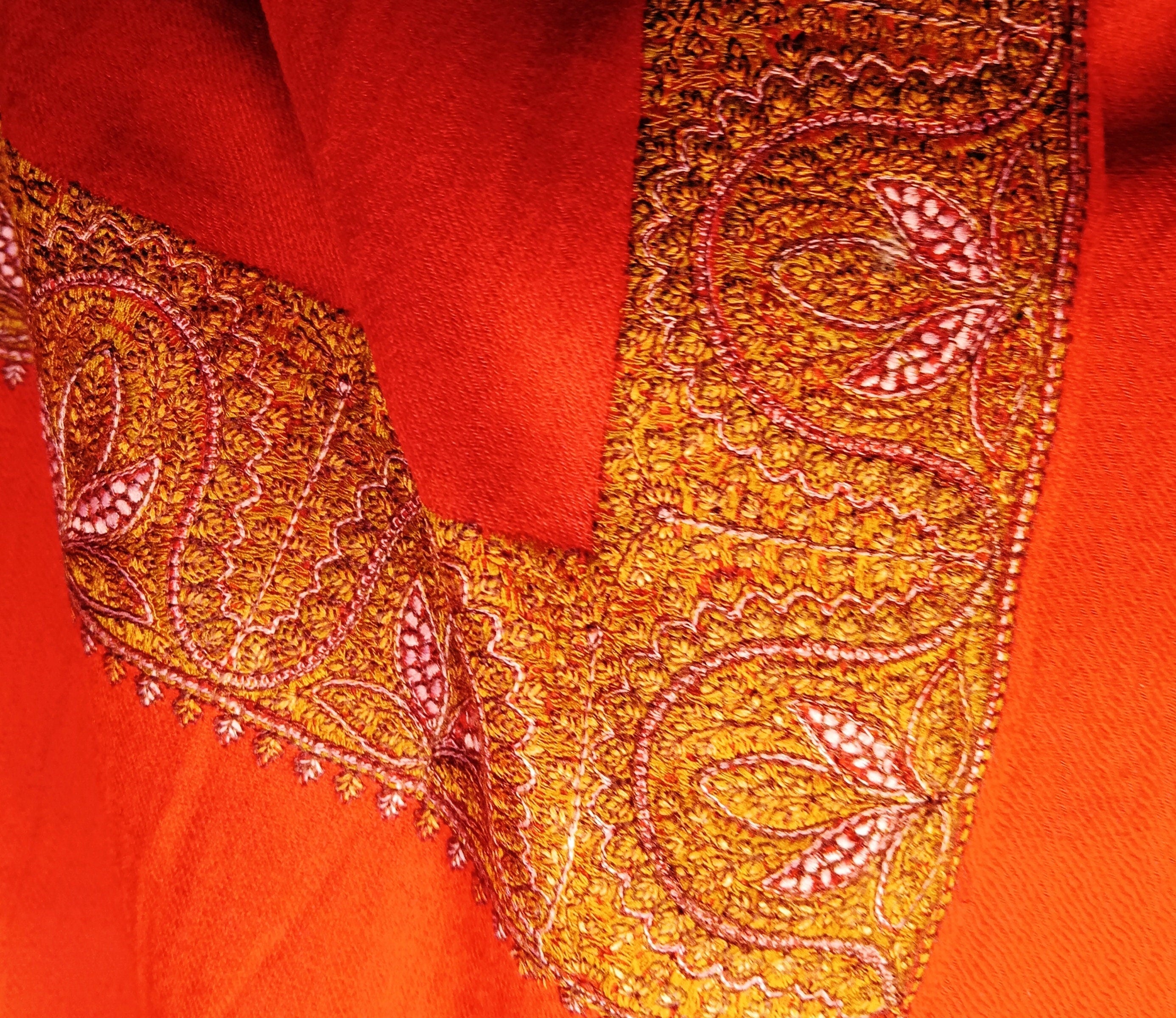 Red embroidered 100% Cashmere Pashmina Luxurious Hand woven shawl for women neck warmer showerd Warmer Travel Blanket winter outfit