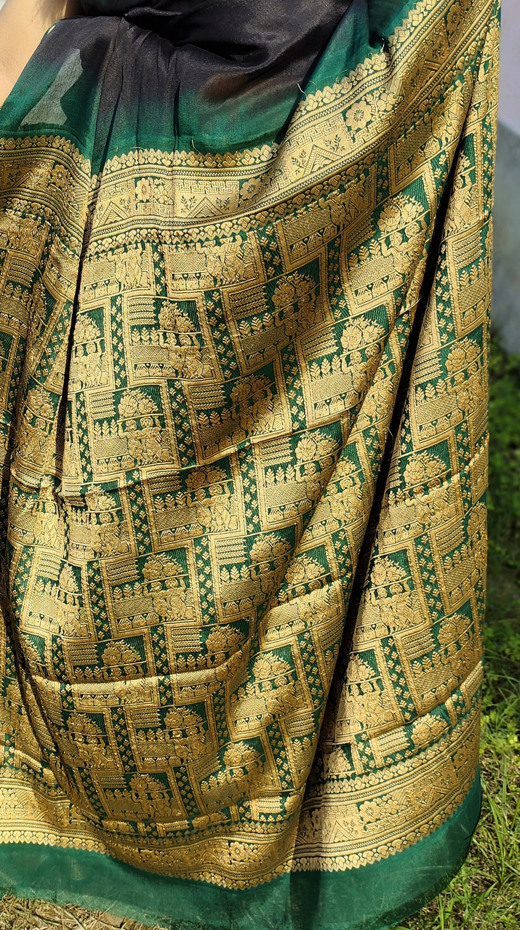 Black Green Pure Crepe Silk Golden Silk Embroidered Border And Aachal Tie And Dye Technique Party Anniversary Bollywood Fashion Classy