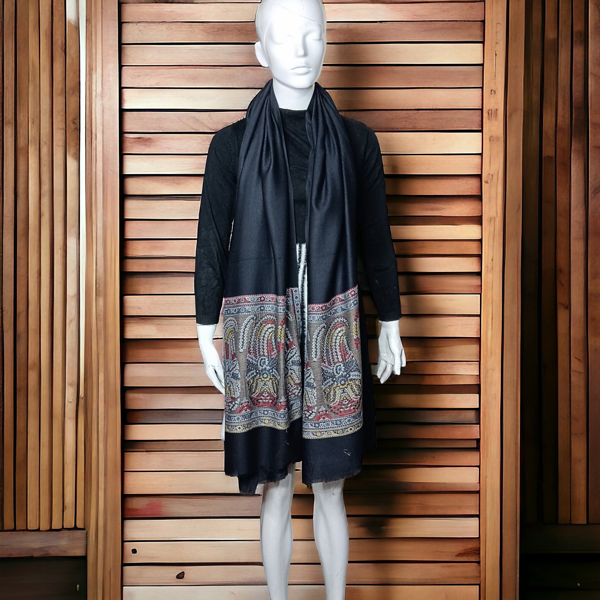 Black Embroidered 100 % Pashmina Cashmere Shawl/Scarf Luxurious Hand woven Soft Touch Lightweight Travel Blanket Vintage Winter Outfit