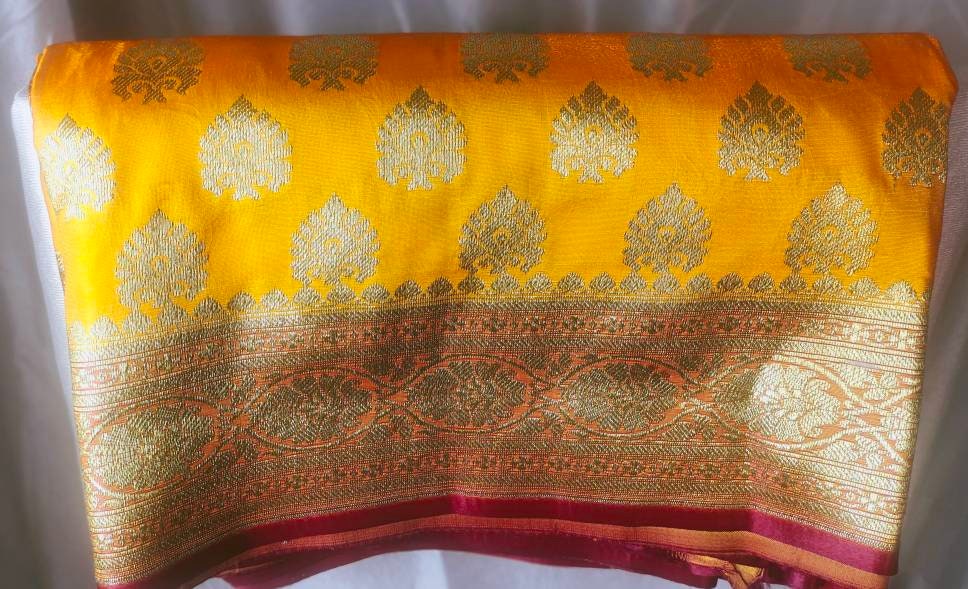 Orange Red Banarasi Silk Saree With Unstitched ( customised ) Silk Blouse Heavy Zari Work Perfect For Wedding Haldi Wear Gift for her