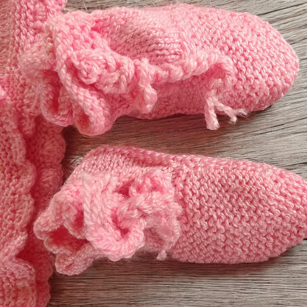 Set of 4 Baby Pink Casual Handmade Woollen Buttoned Sweater, Cap/Beanies, Shoes and Mittens Winter Outfit Comfortable Sweater Soft Sweater