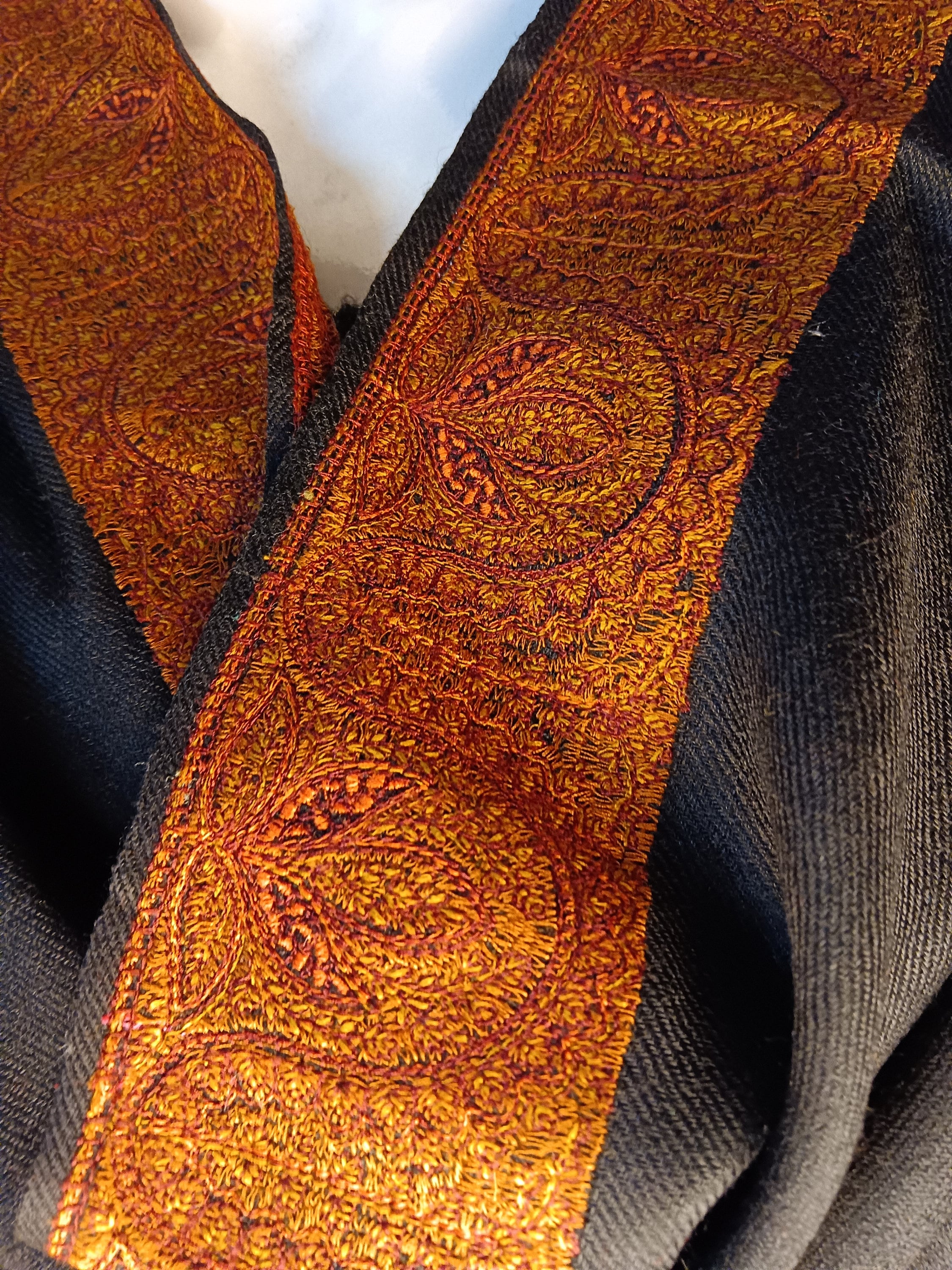 Black Brown 100% Cashmere Pashmina Luxurious Hand woven Shawl Lightweight Soft Touch Neck Warmer Shoulder Warmer Scarf Travel Blanket Winter